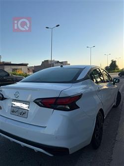 نيسان فيرسا